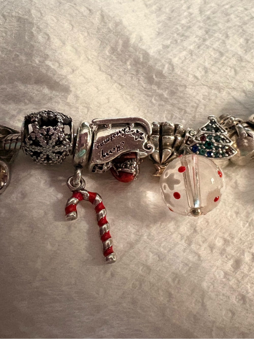Pandora barrel clasp Christmas theme bracelet - Picture 4 of 8